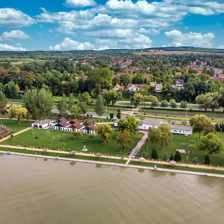 Tatil Evi In Balatonmariafuerdo 19576