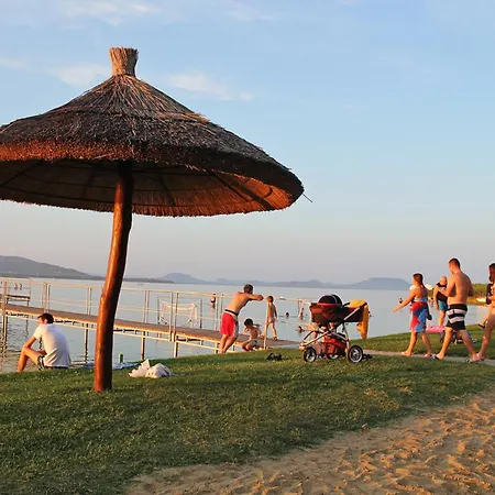 In Balatonmariafuerdo 19576 Tatil Evi *